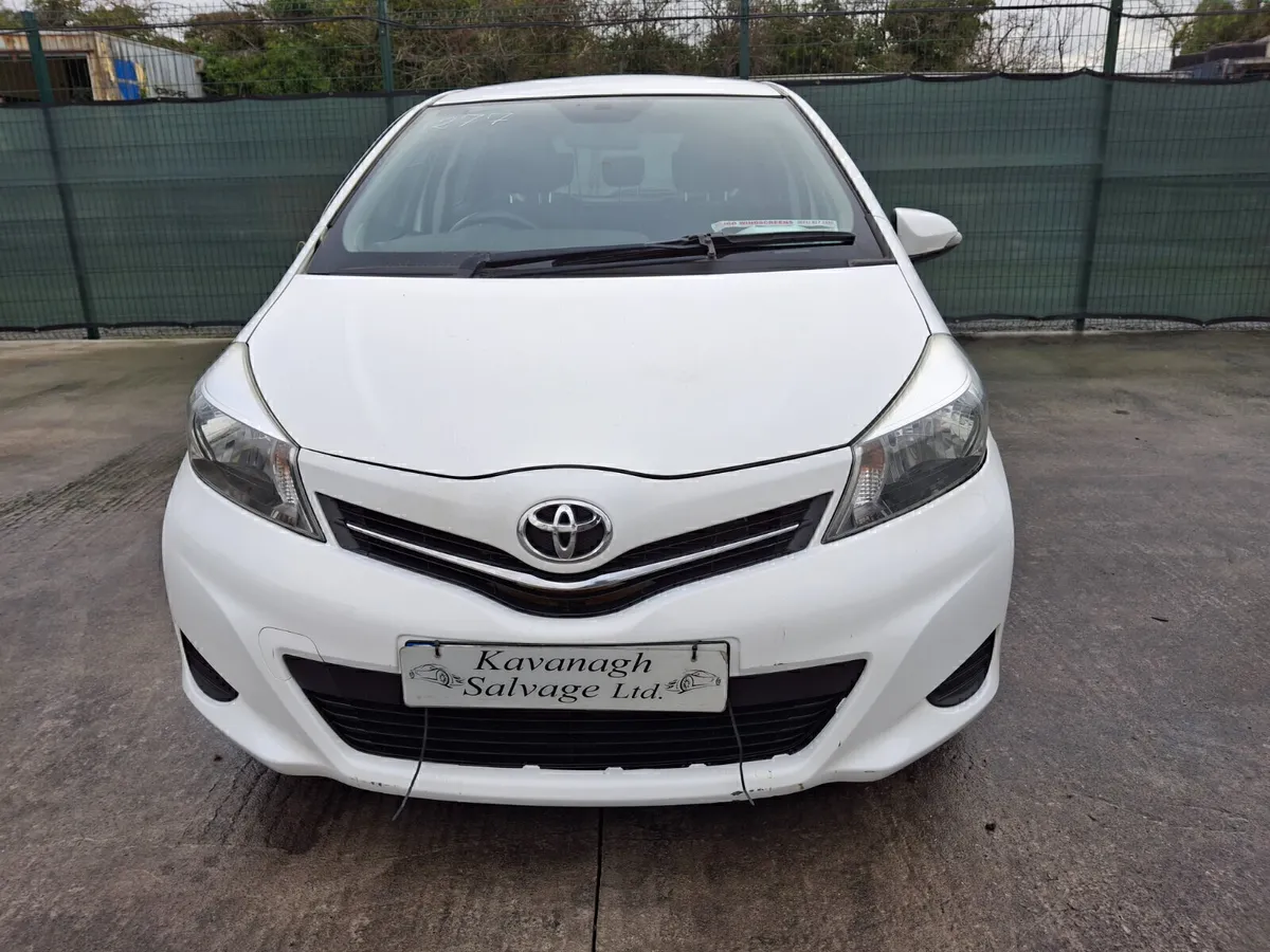 2013 Toyota Yaris - Image 1
