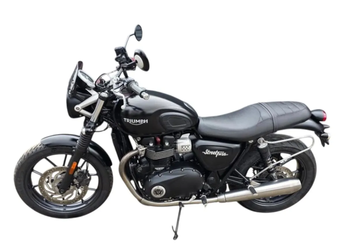 Triumph Street Twin 900 - Image 4
