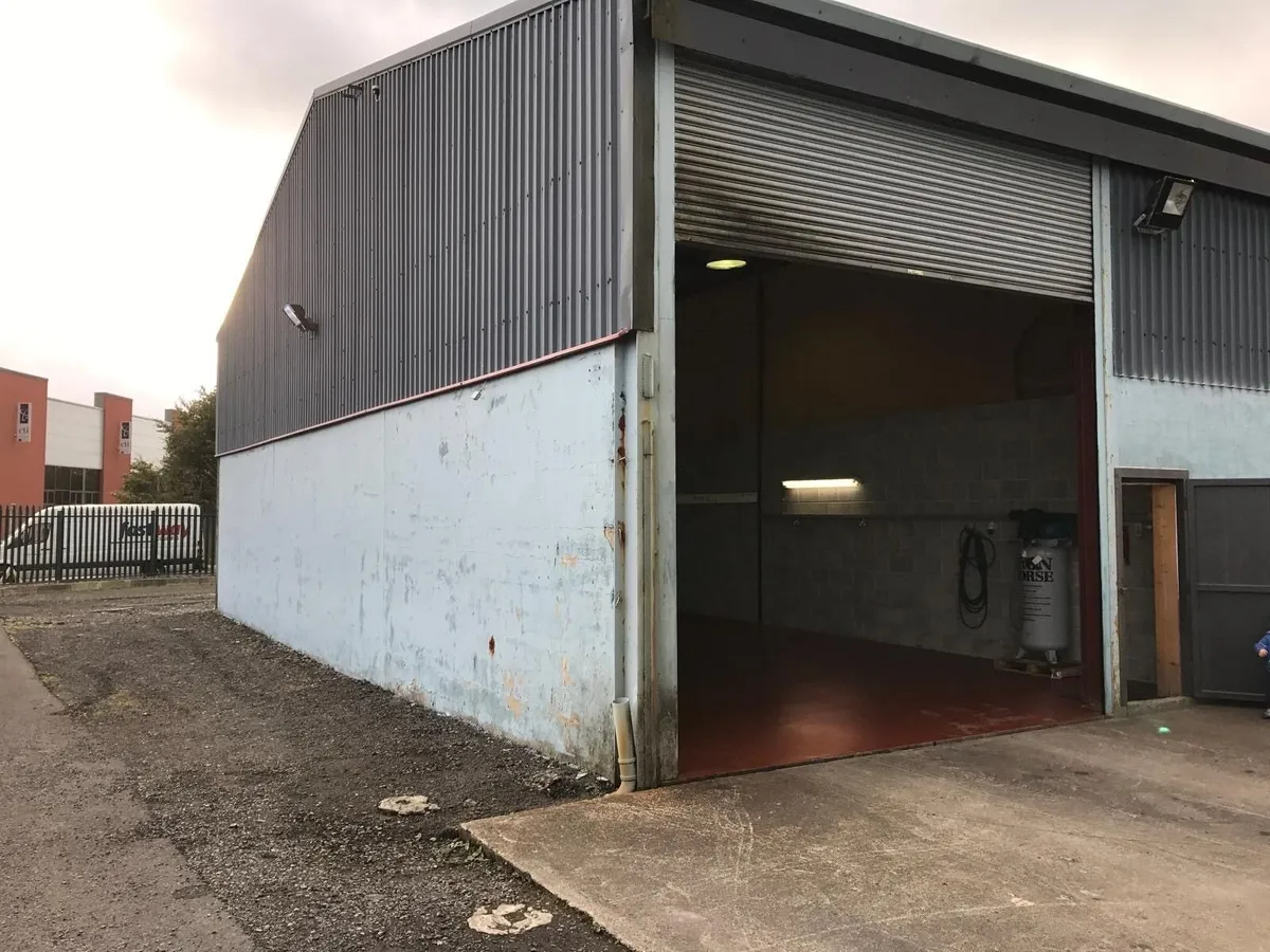 Commercial premises to let - Image 3