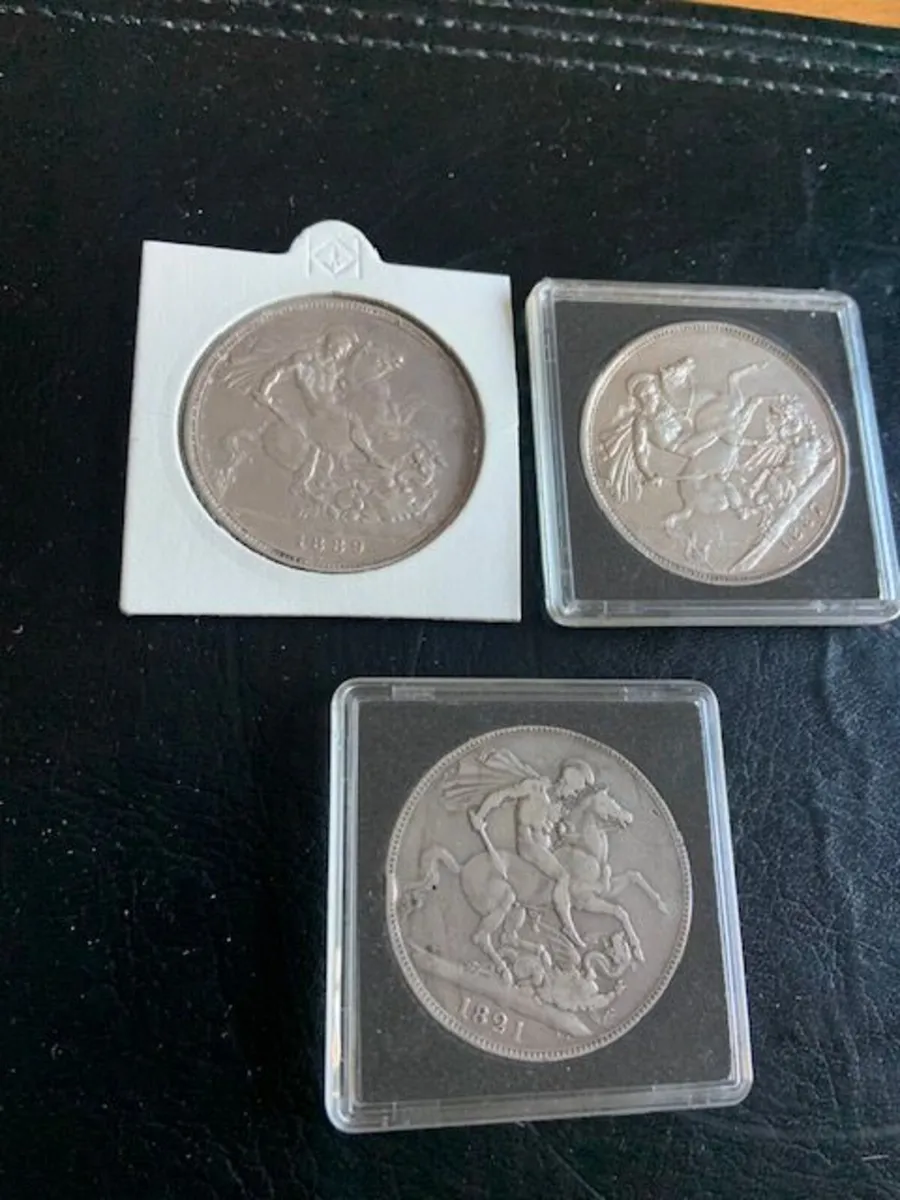 British Crown Coins - Various Prices - Image 3