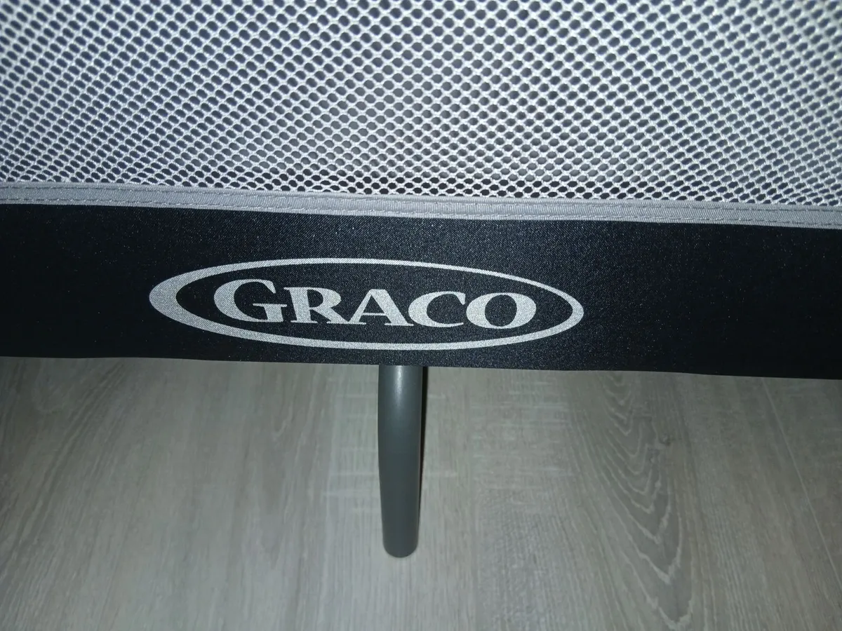 Travel Cot - Image 2