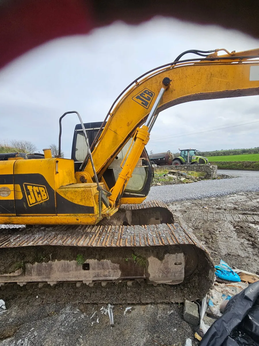 JCB digger - Image 4