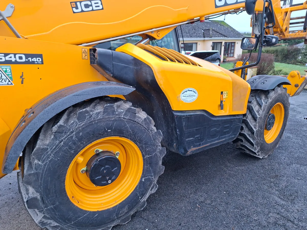 2021 JCB 540 140 Teleporter - Image 4