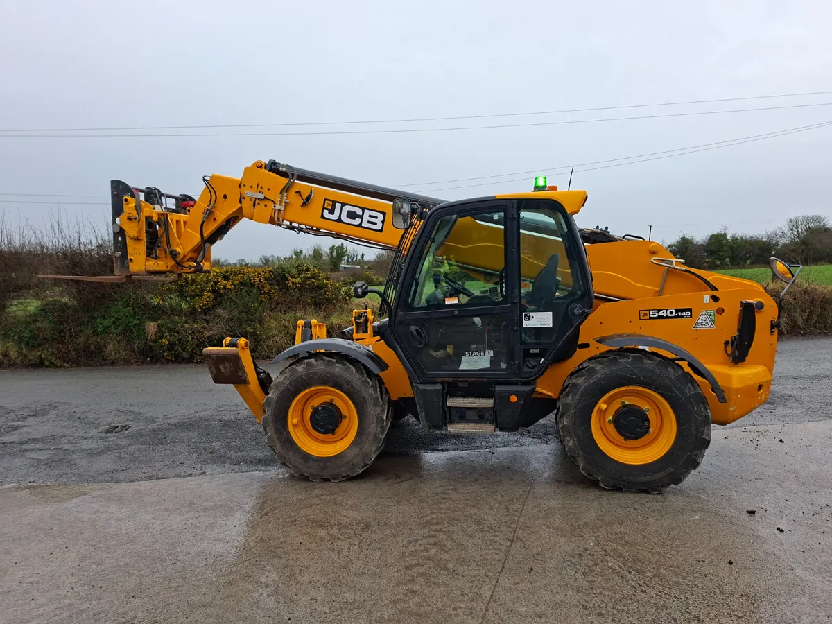 2021 JCB 540 140 Teleporter - Image 3