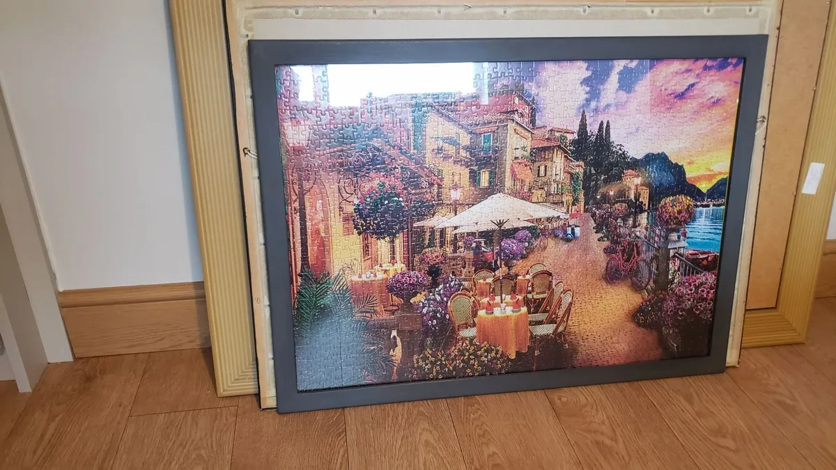 Framed jigsaw picture - Image 1
