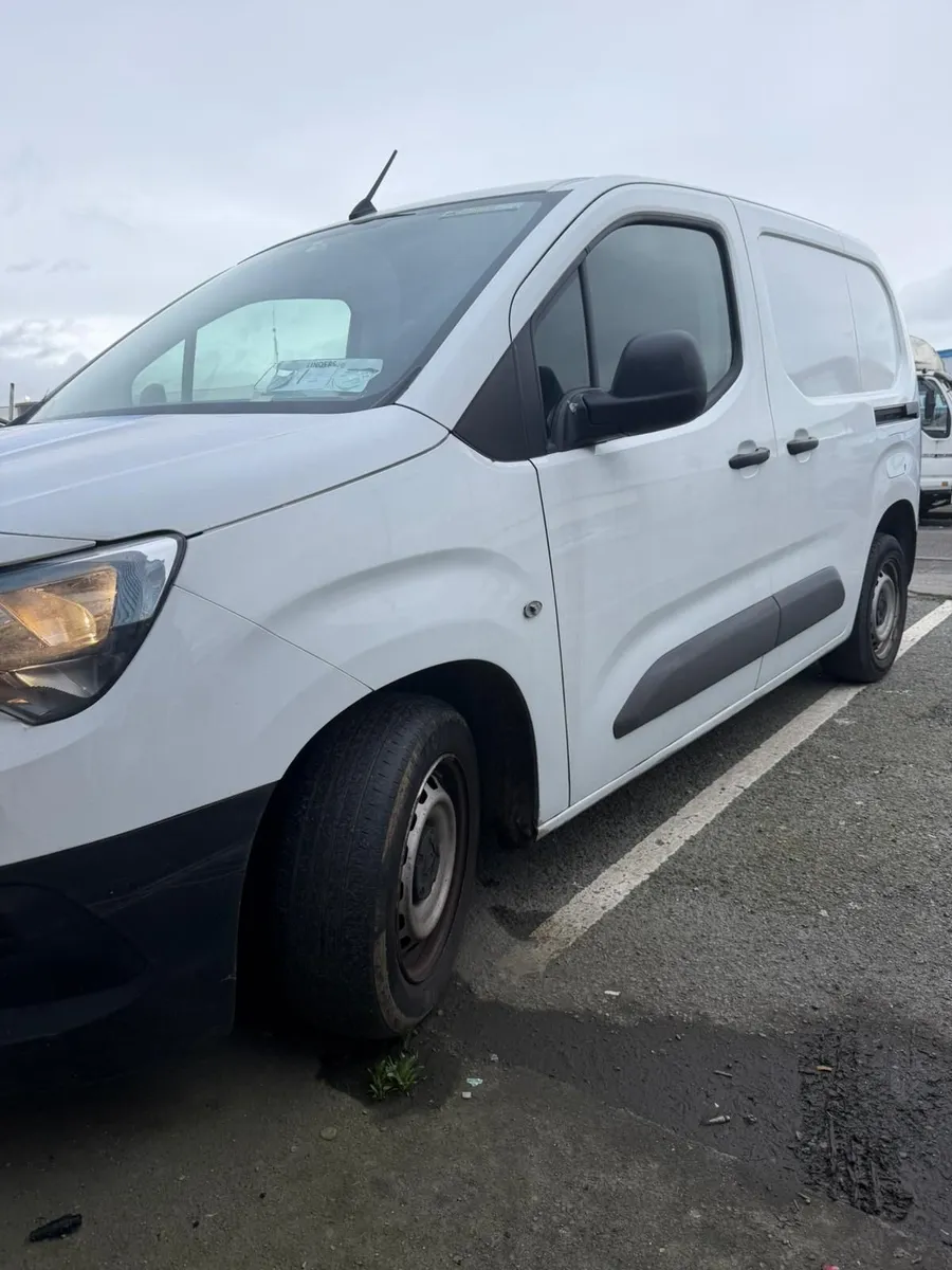 Opel Combo 2021 - Image 1