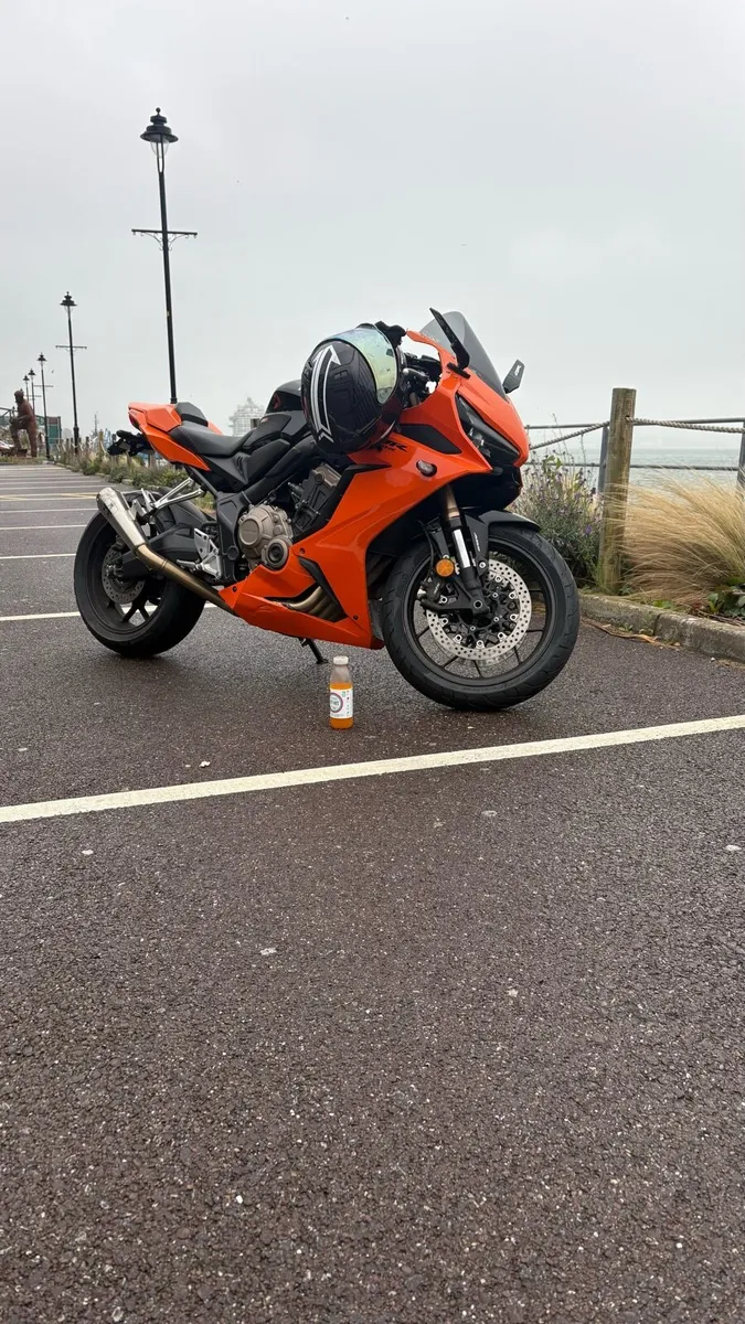 Honda Cbr650R - Image 3