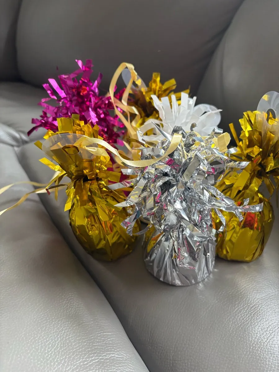 Party bits - Image 1