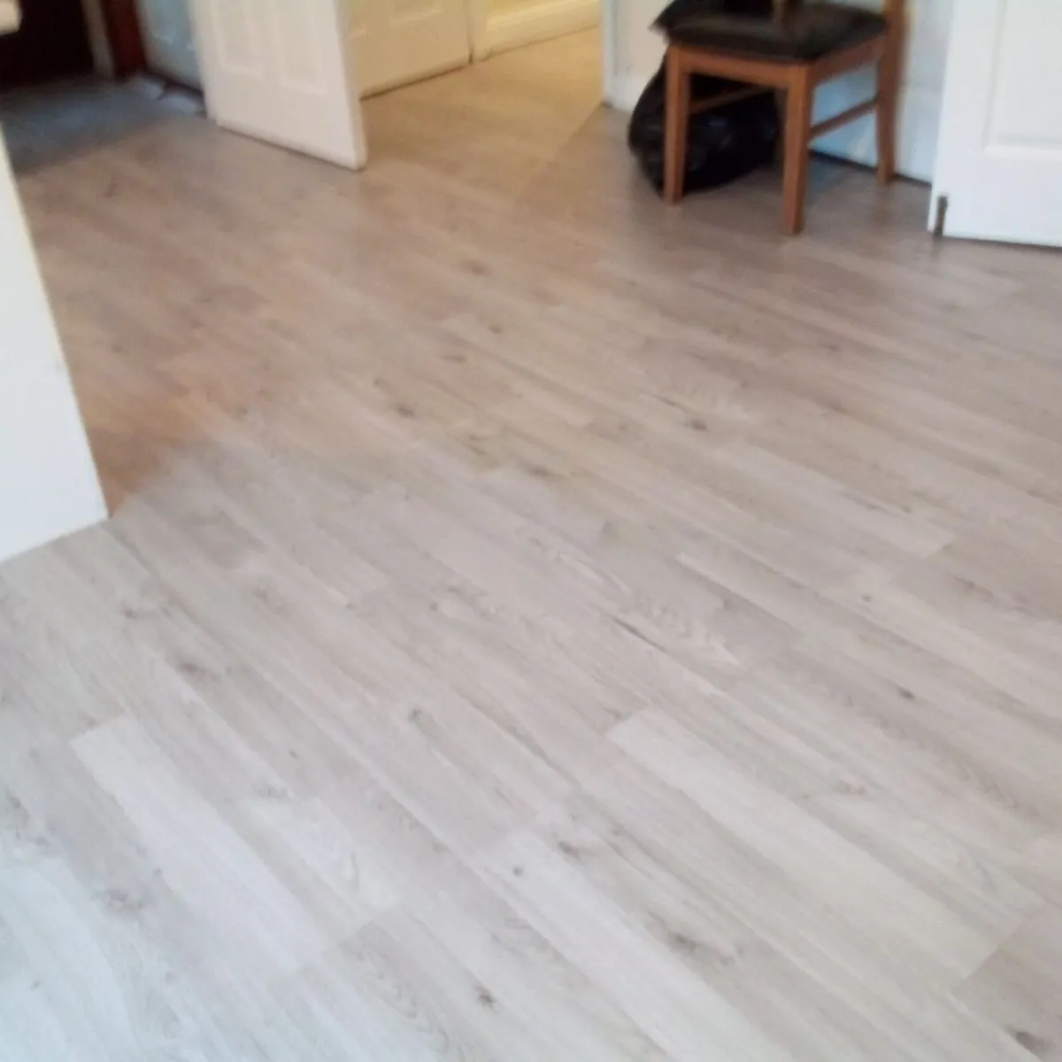 Laminated flooring fitter available - Image 3