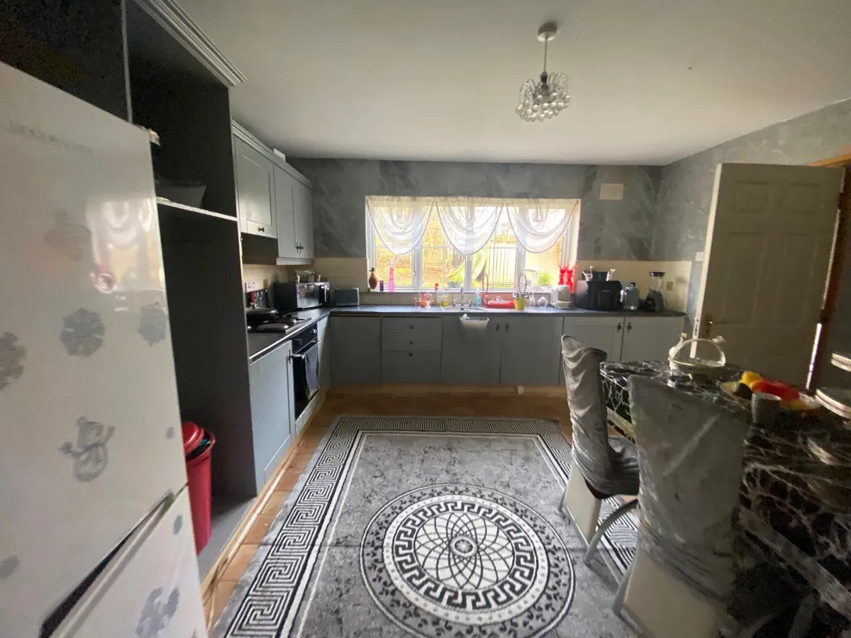 House for sale - Image 4