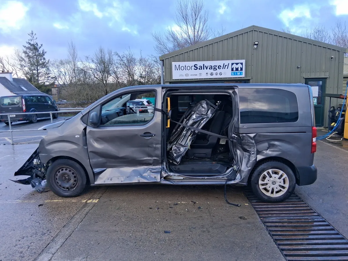 19 PEUGEOT EXPERT  1.5 BLUE HDI (for parts only ) - Image 1