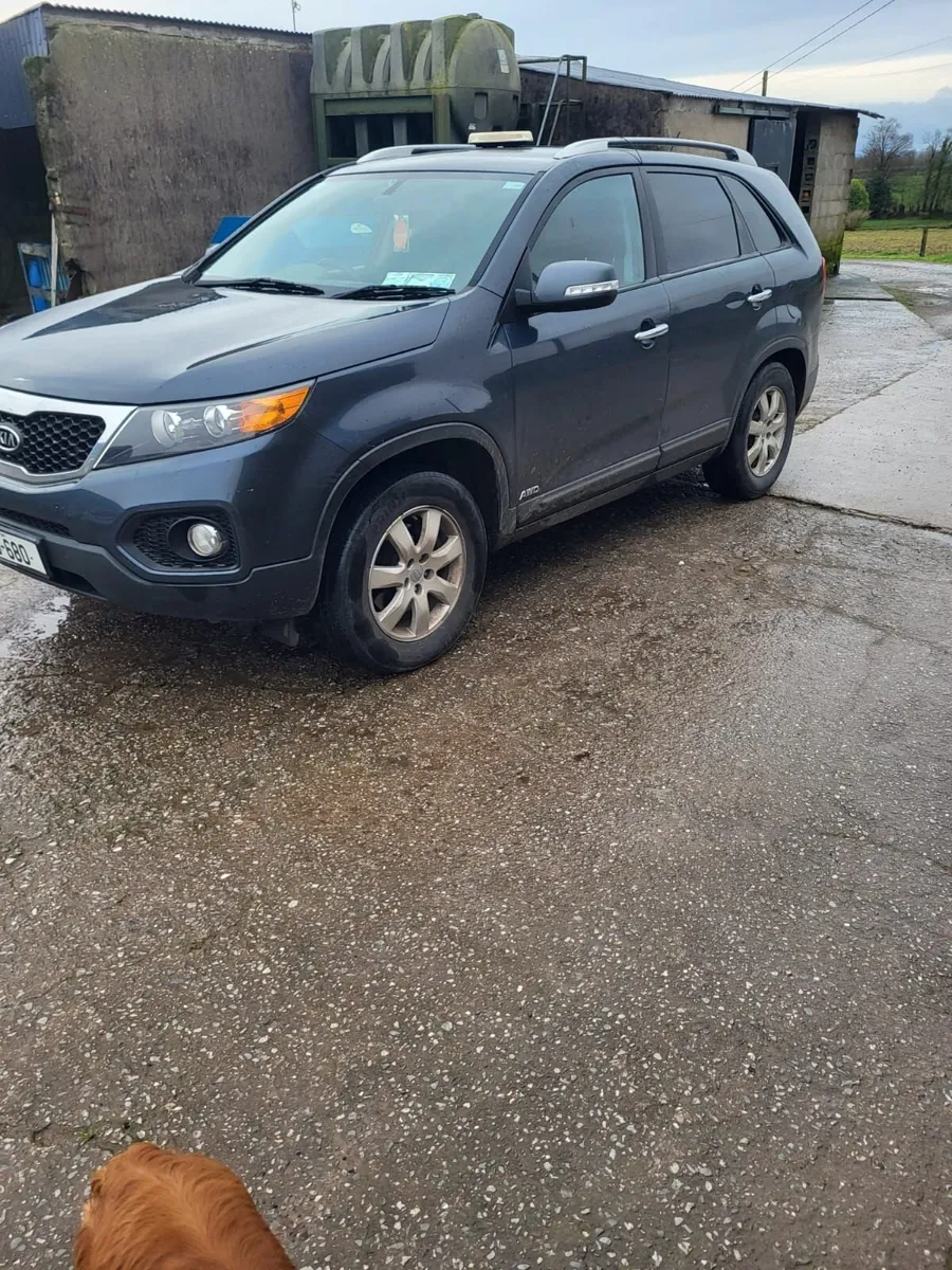 Kia Sorento 2011 - Image 1