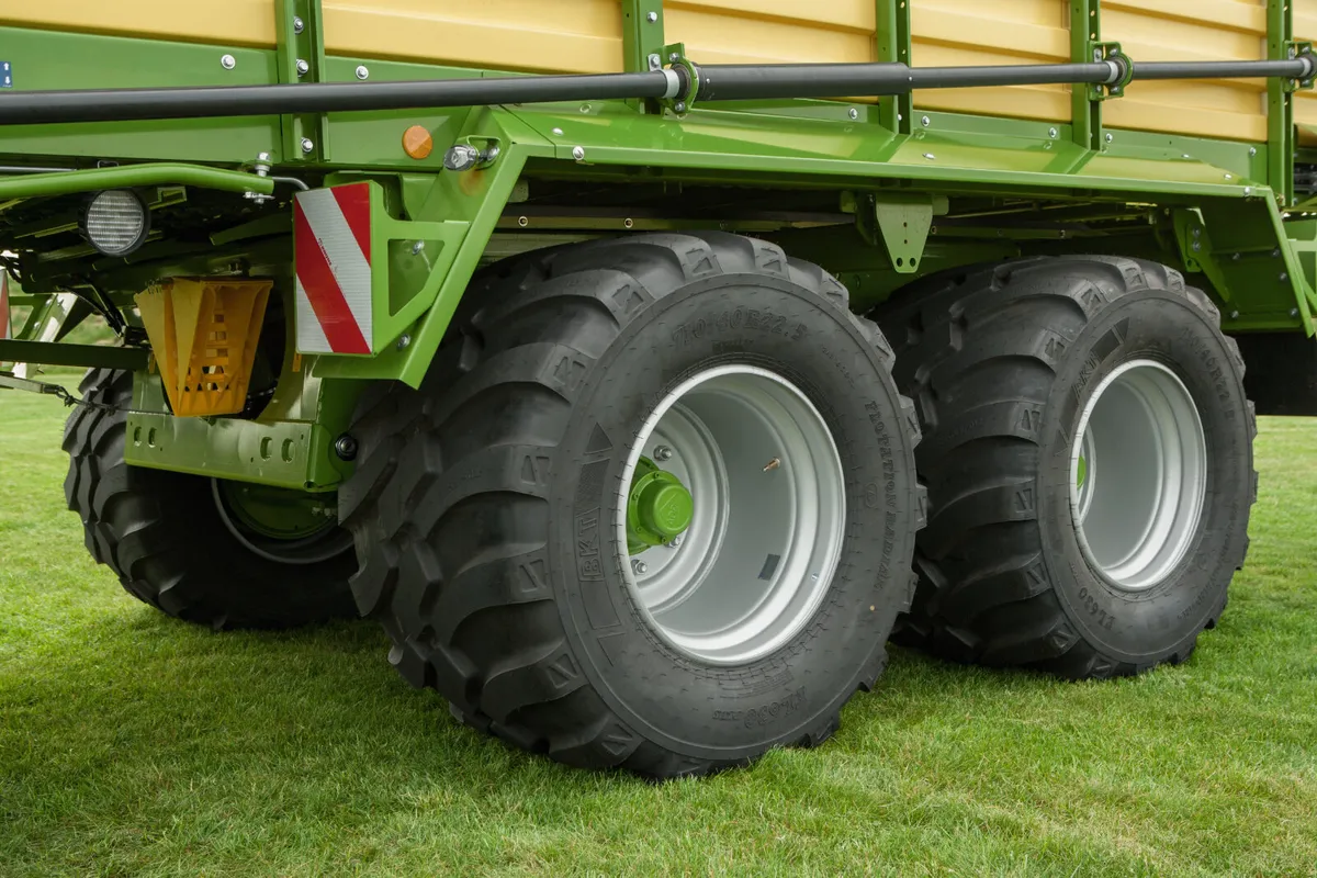 Krone AX  310 Silage Wagon - Image 3
