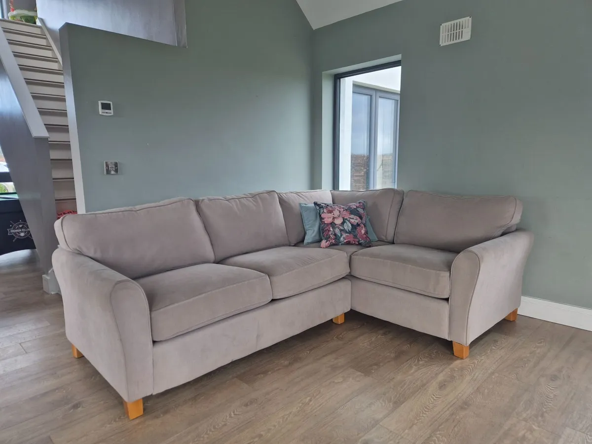 Corner Couch - Image 3