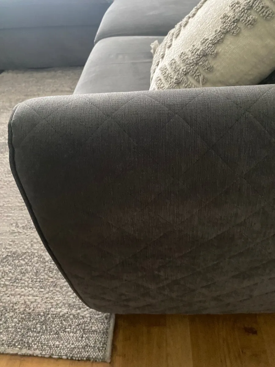 L shaped couch & 2 seater couch - Image 2