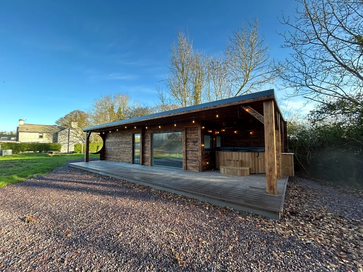 Container cabin 32ft x 10ft - Image 2