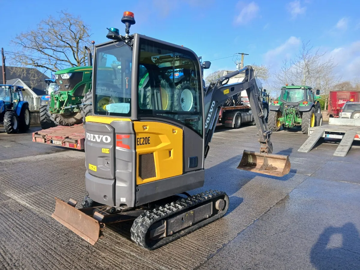 Volvo EC 20 E Mini Digger - Image 4
