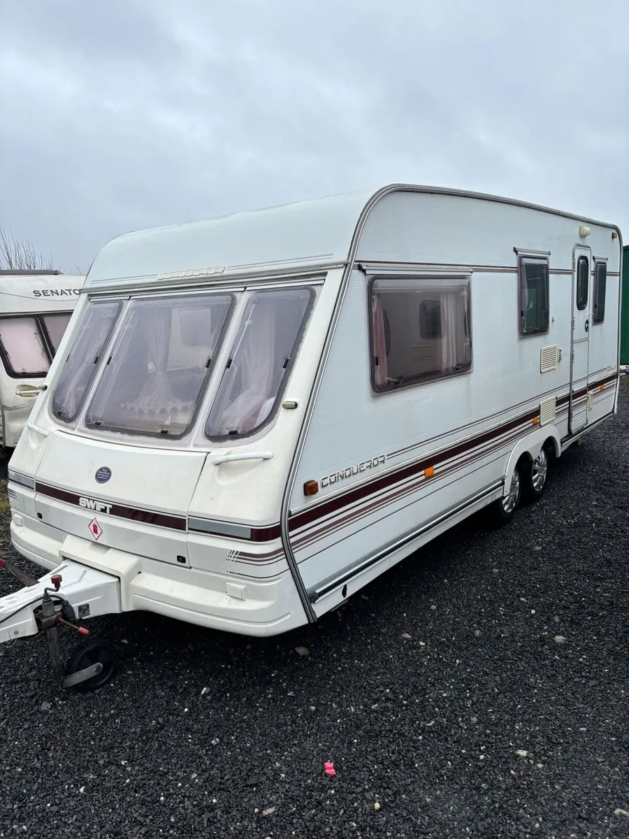 Swift conqueror 5 berth caravan for sale - Image 1