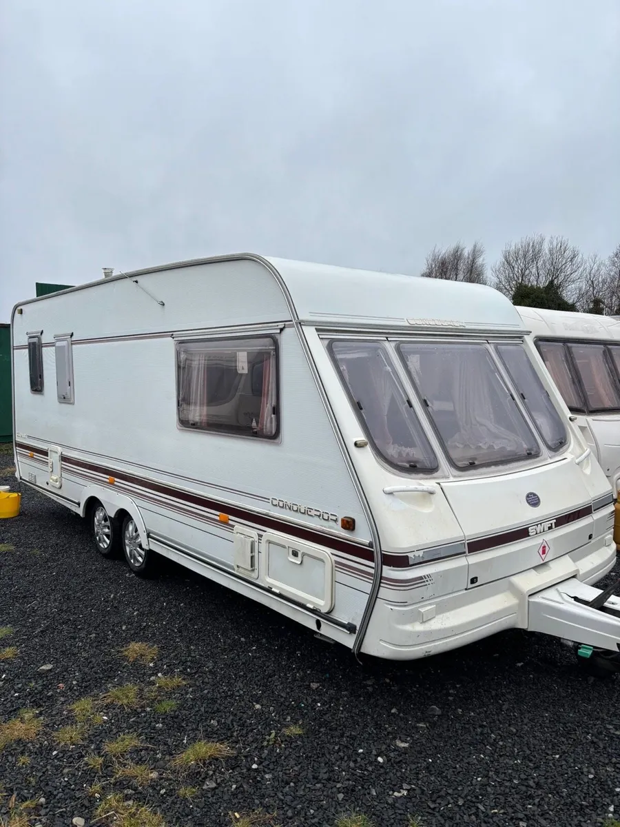 Swift conqueror 5 berth caravan for sale - Image 2