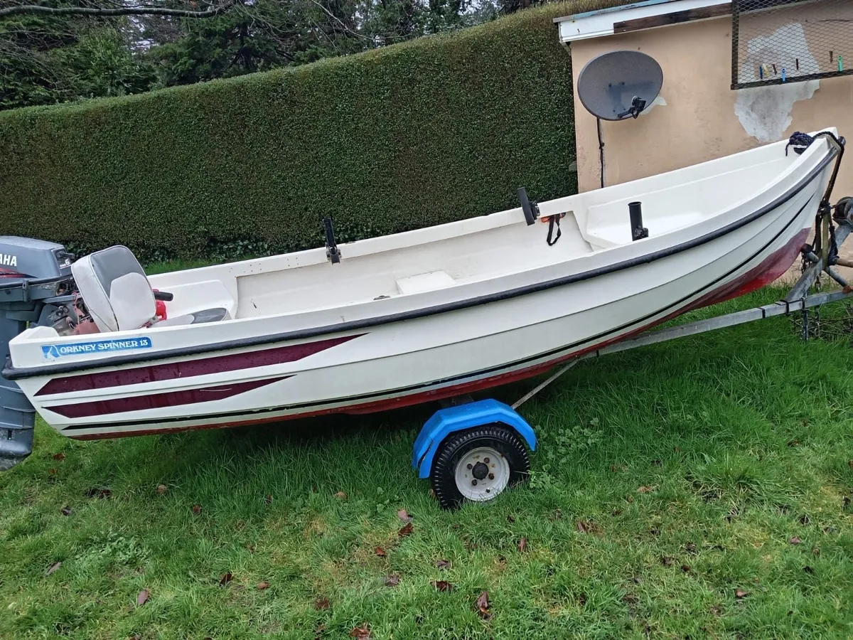 13 foot fishing boat with outboard and trailer - Image 4