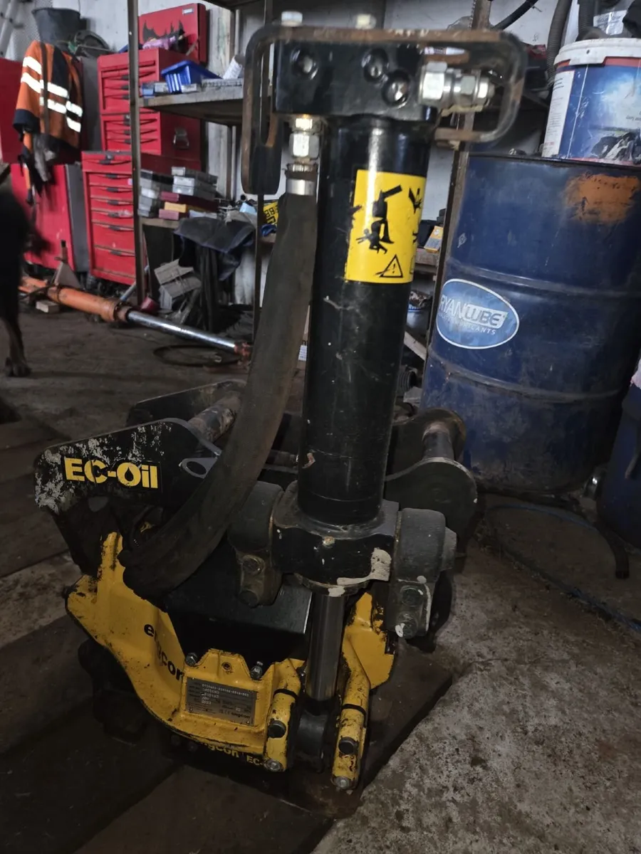 Engcon EC206 Tiltrotator - Image 4