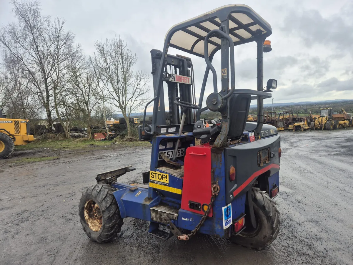 Moffett Mounty Forklift ( 2) - Image 2