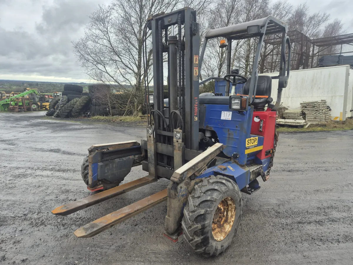 Moffett Mounty Forklift ( 2) - Image 4