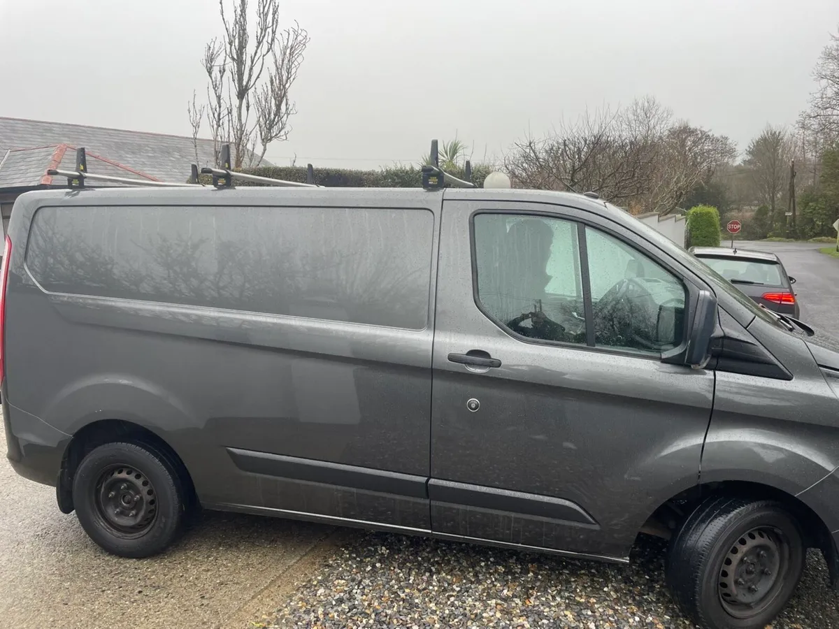 Ford Transit Custom - Image 2