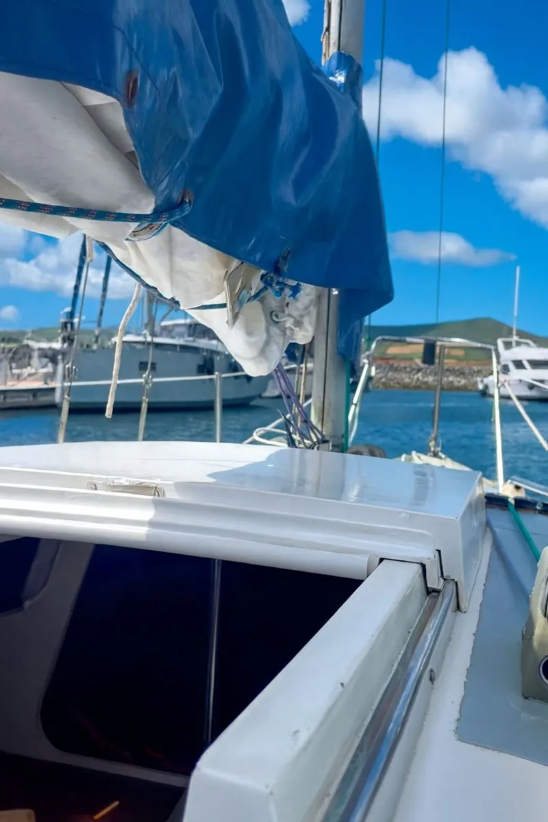 22 Sail Boat + Mooring/Trailer and Outboard - Image 2