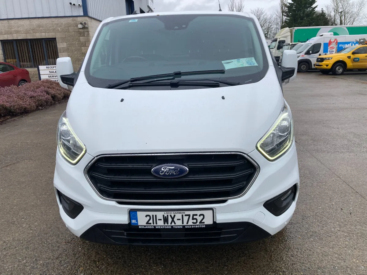 Ford Transit Custom 300 Limited 2.0 170  hp. - Image 2