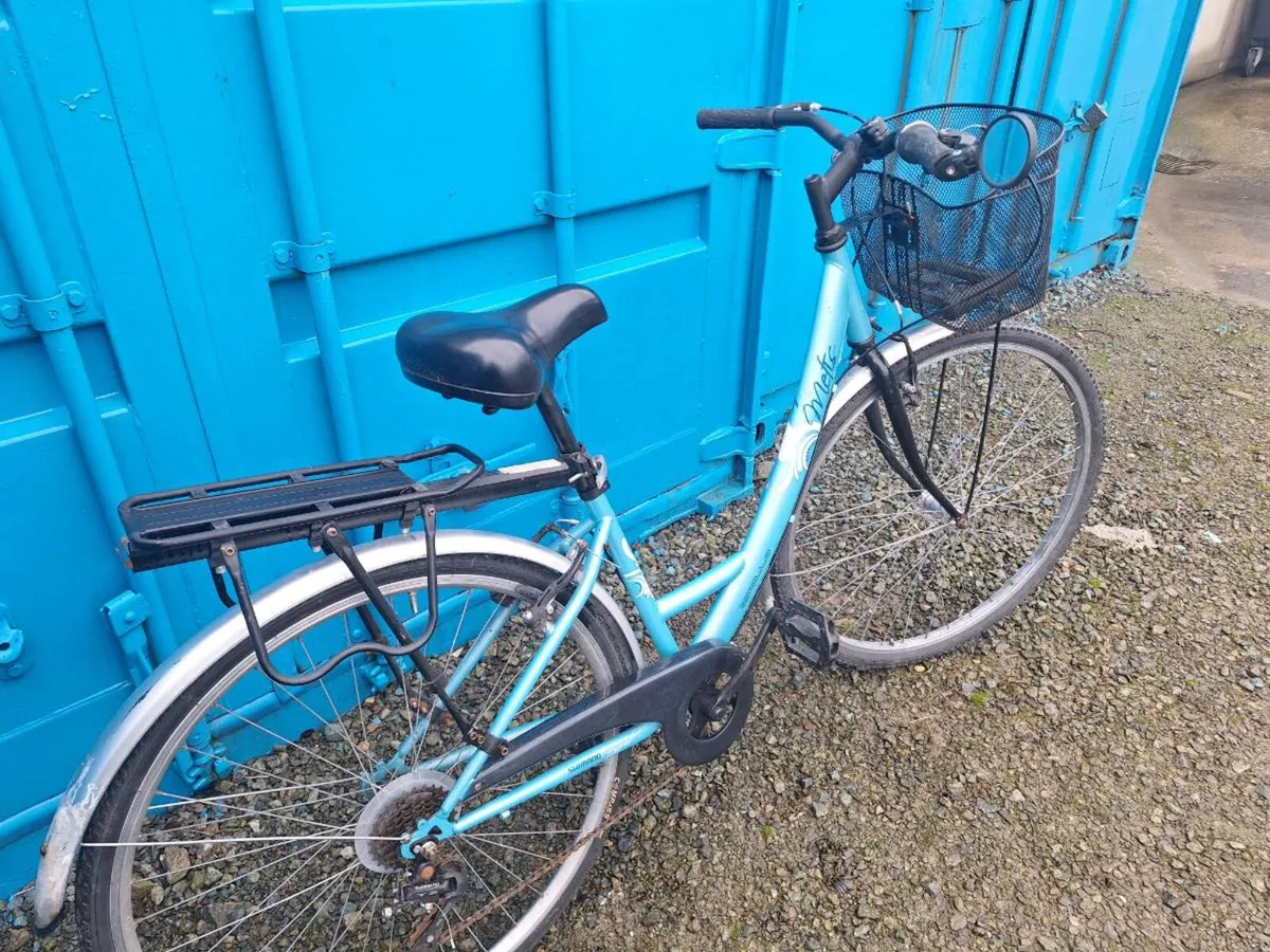 Ladies bicycle - Image 2