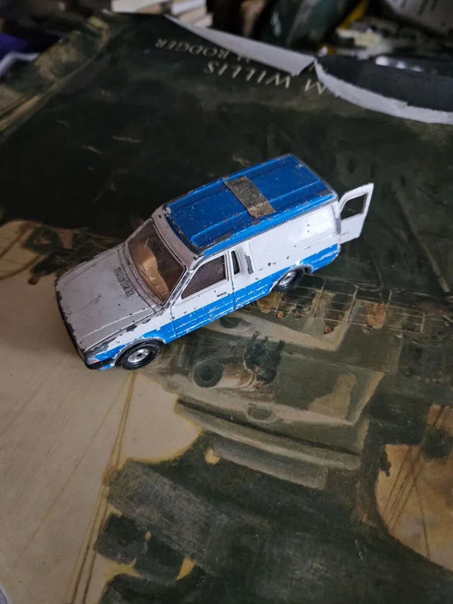Corgi Ford Escort Van - Image 1