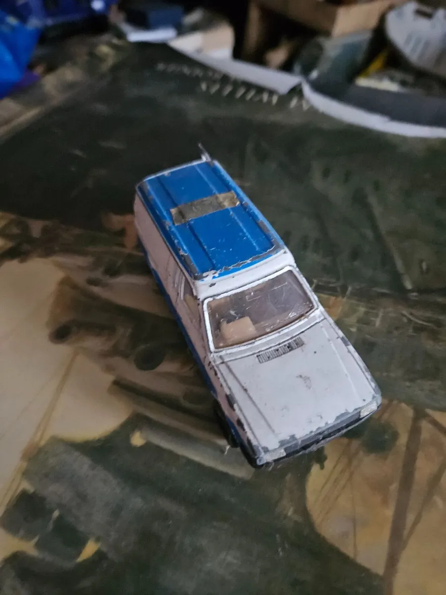 Corgi Ford Escort Van - Image 2