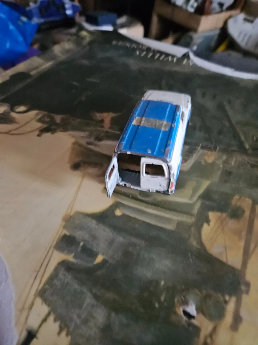 Corgi Ford Escort Van - Image 3