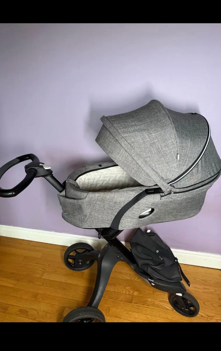 Pram - Image 1