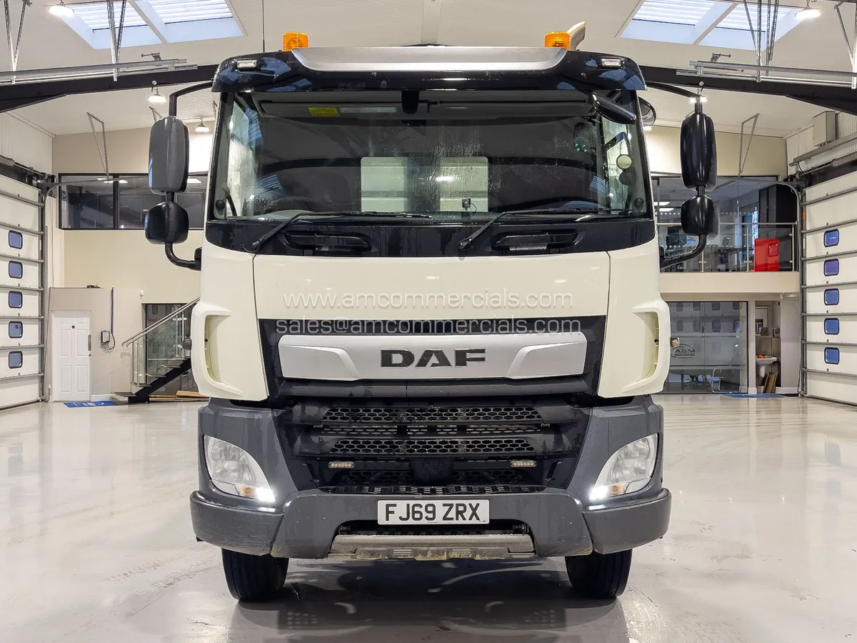2019 DAF CF 450 TIPPER - Image 2