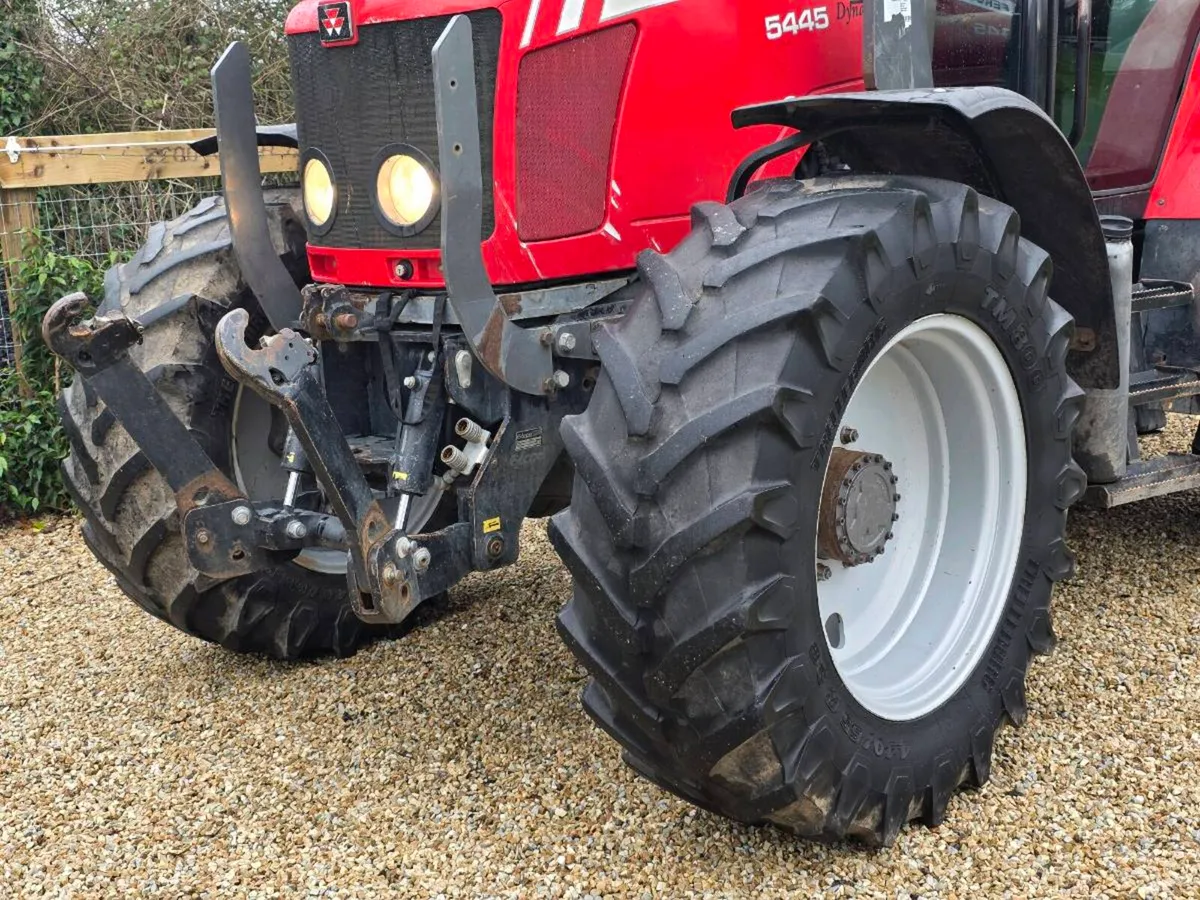 2013 MASSEY FERGUSON 5445 DYNA -4 - Image 4