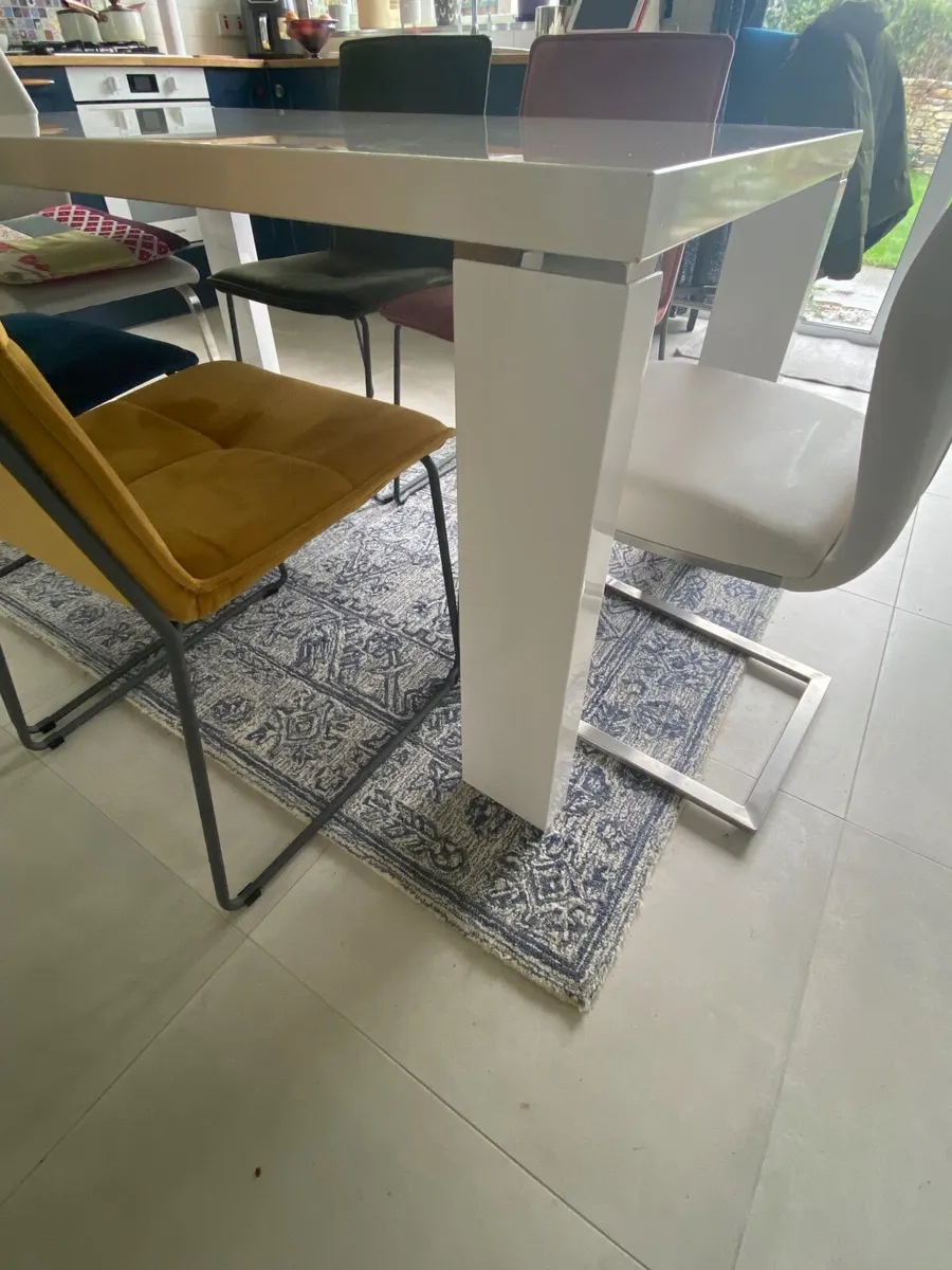 Dining Table - Image 3