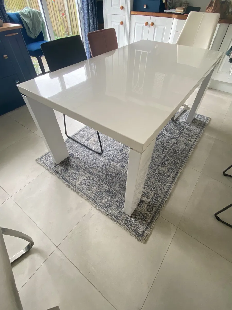 Dining Table - Image 4