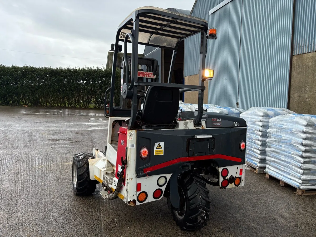 2013 Moffett Mounty M8 25.3 Forklift - Image 4