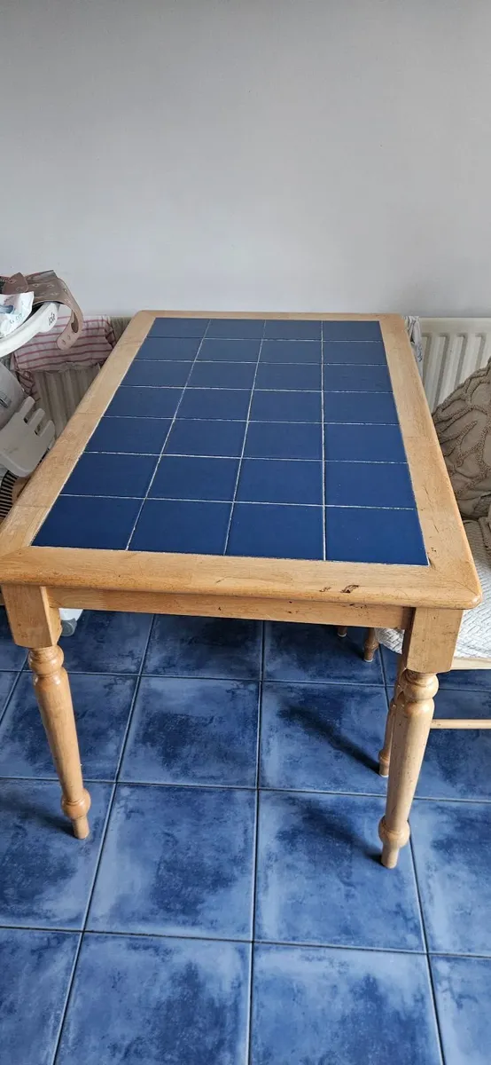 Table for free - Image 2