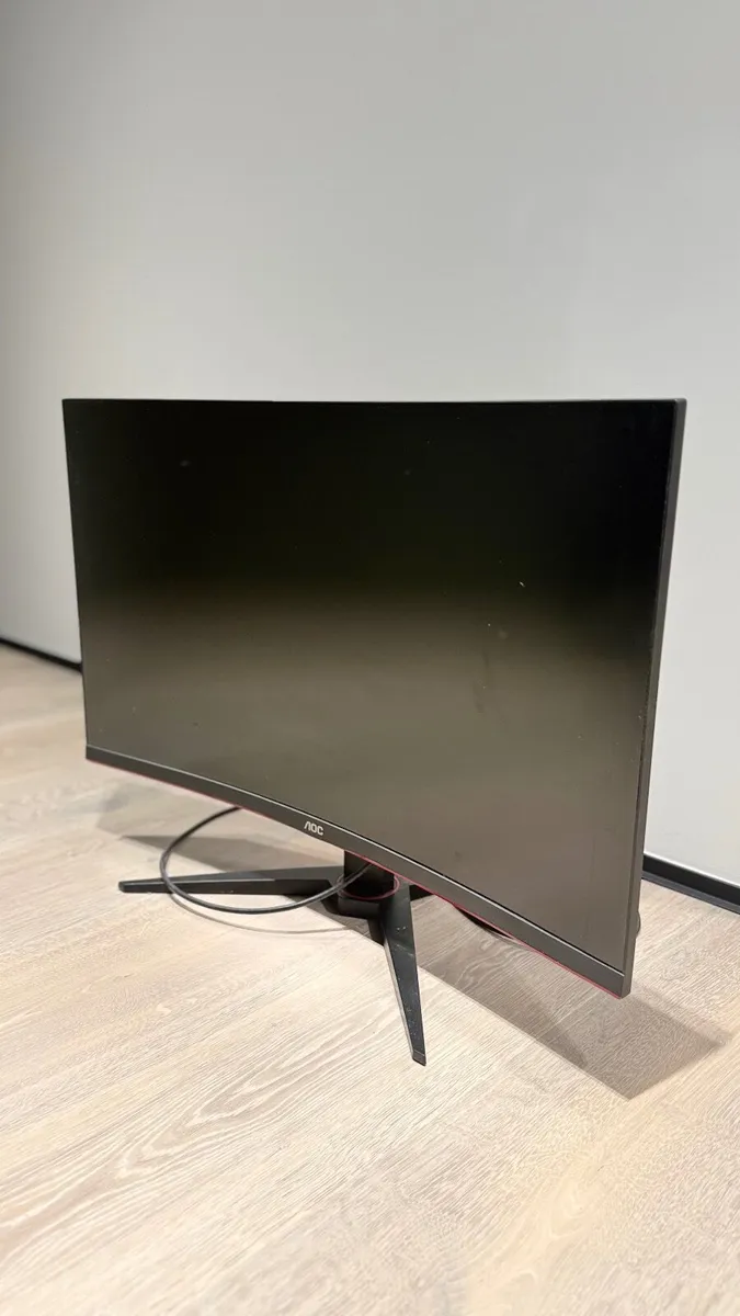 AOC 32” Curved Gaming Monitor - Image 2