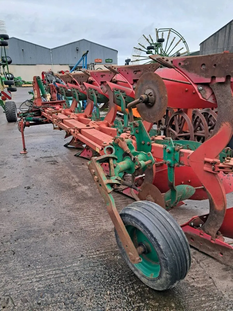 Kverneland ES85 5 Furrow - Image 3