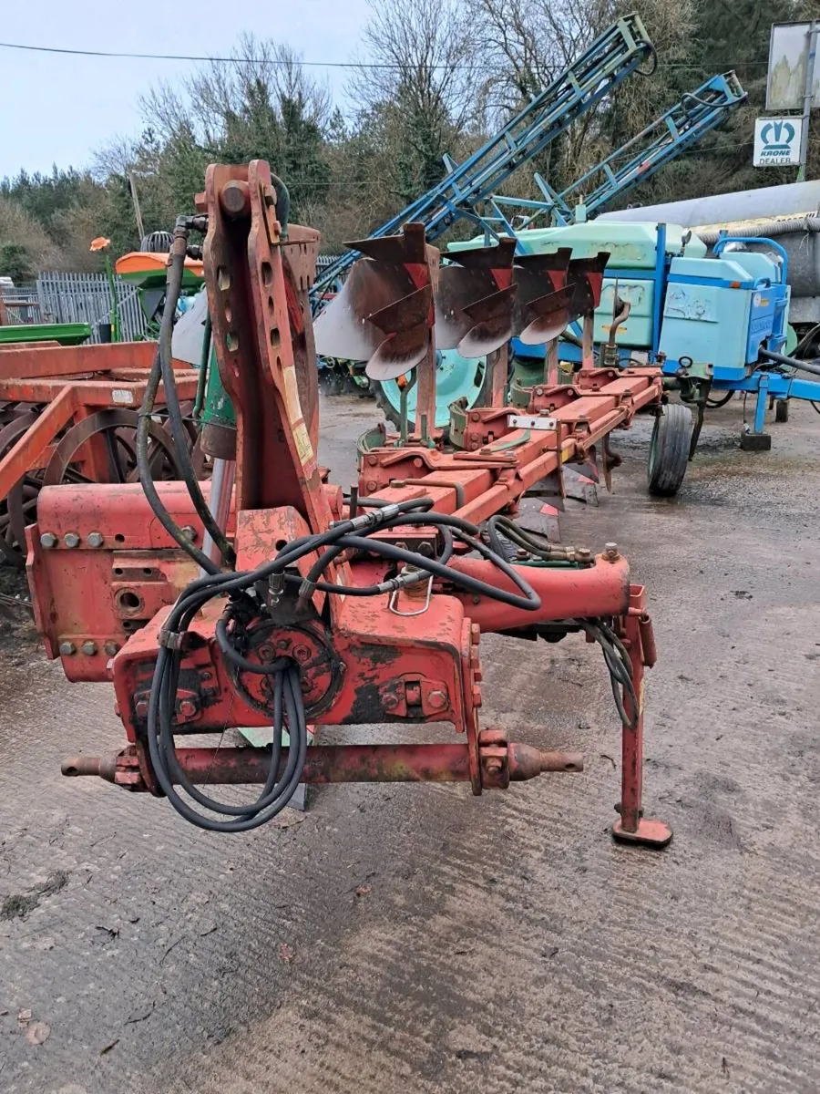 Kverneland ES85 5 Furrow - Image 4