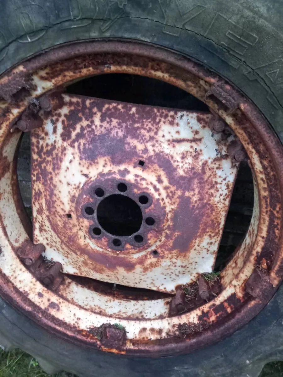 Ford 13.6/38 wheels - Image 2