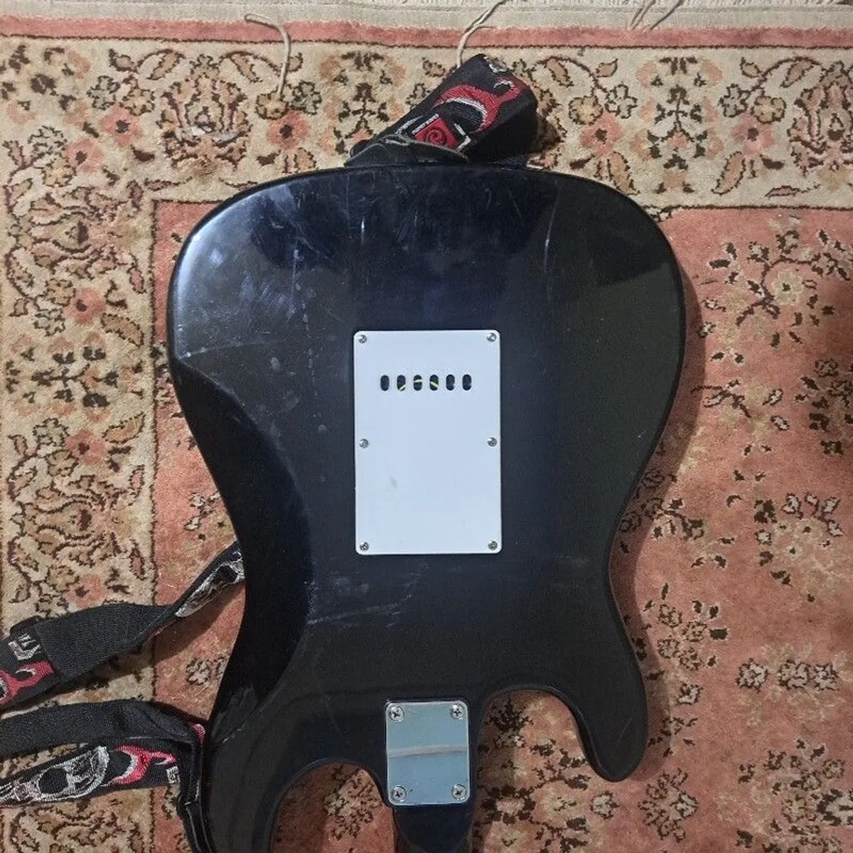 Cheetah electric guitar - Image 4