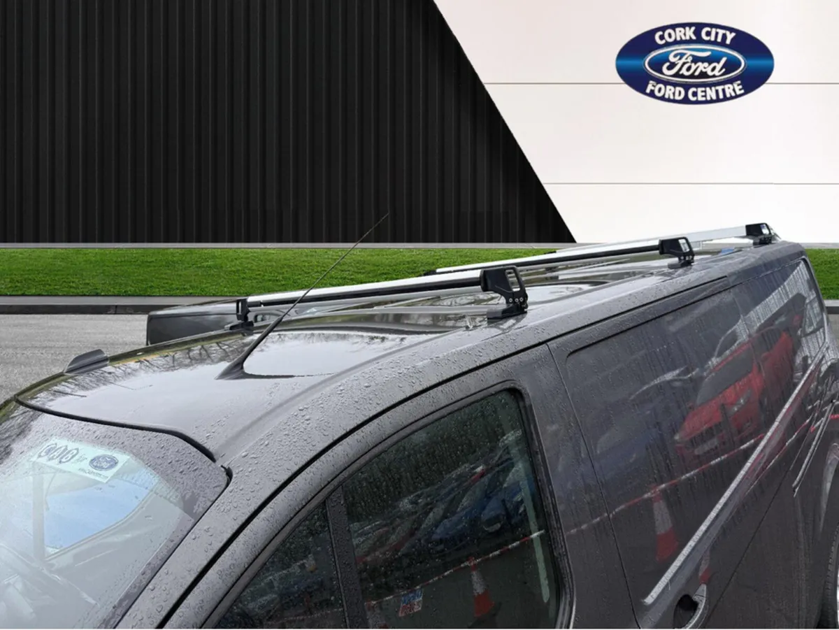 Ford Transit Custom 300L LIMITED EDITION 2. 2.0 TD - Image 3