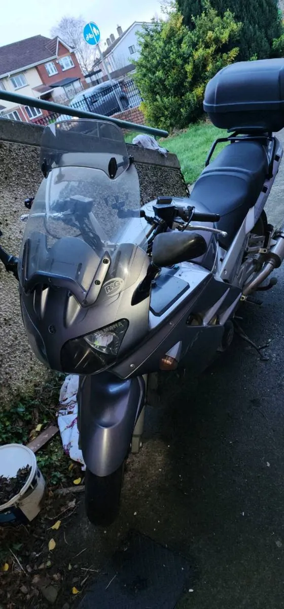 Yamaha FJR 1300 damaged engine - Image 1