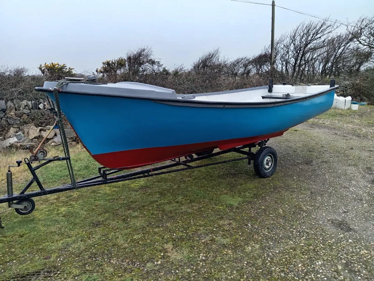 17 foot open sea boat with outboard and trailer - Image 4