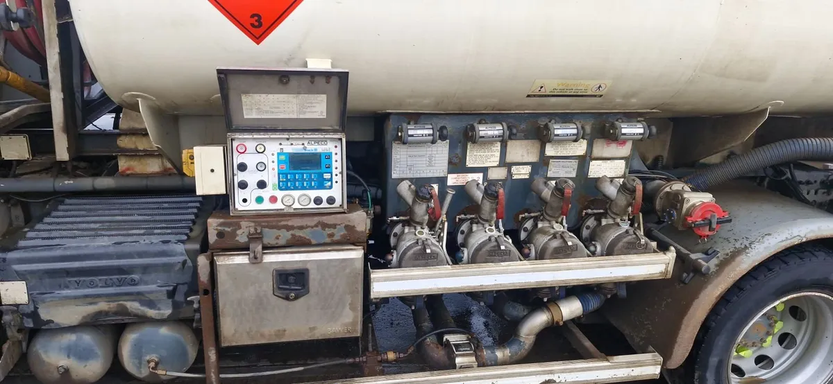 Volvo FM 2009 - Image 2